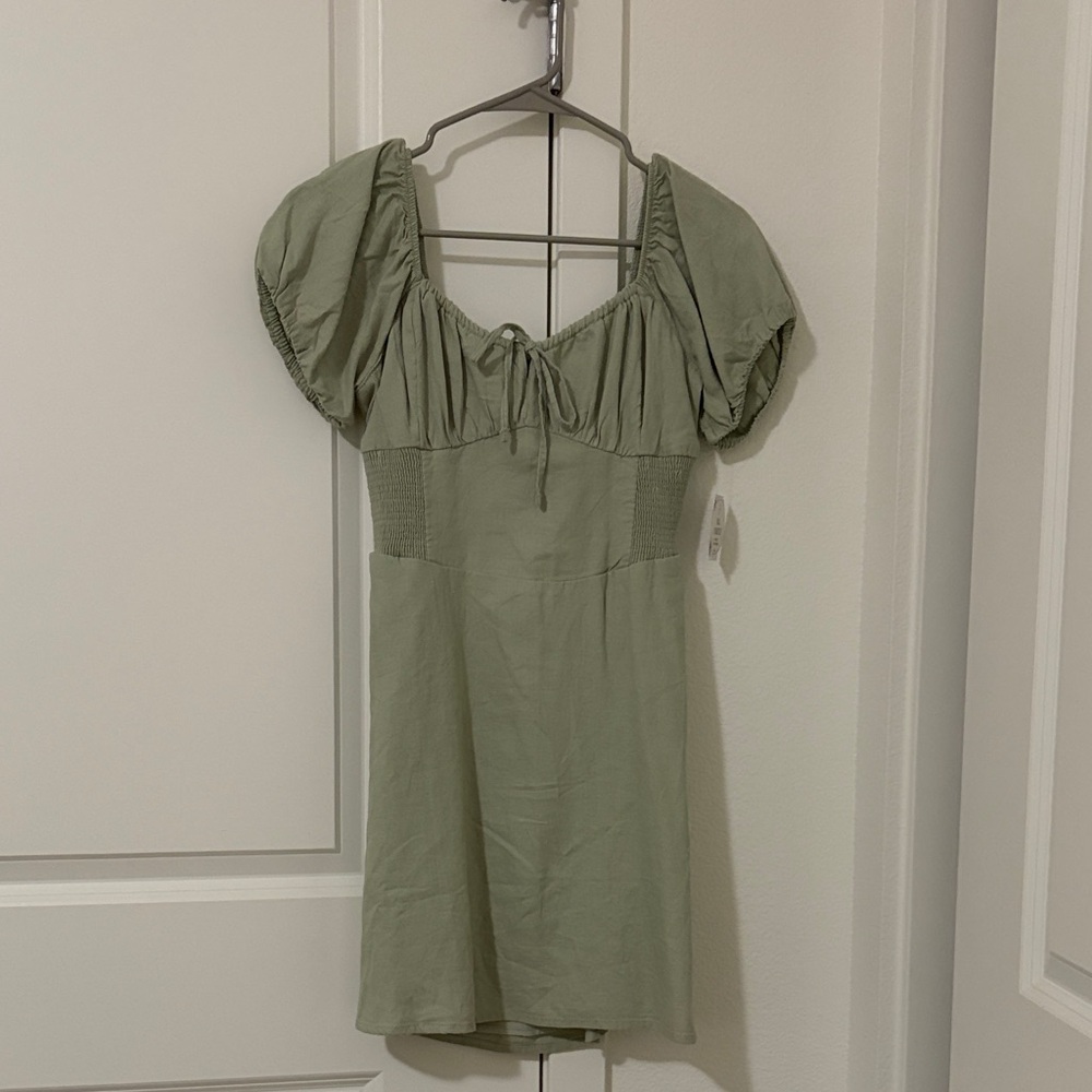 Elegant Green Puff Sleeve Dress